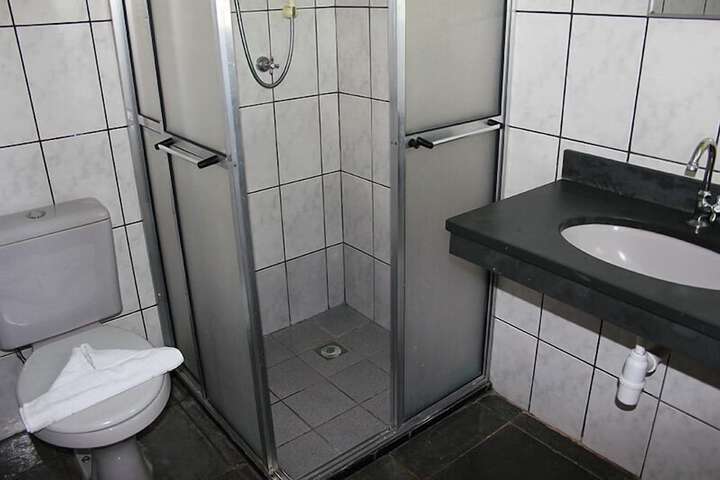 Room 10 of 23