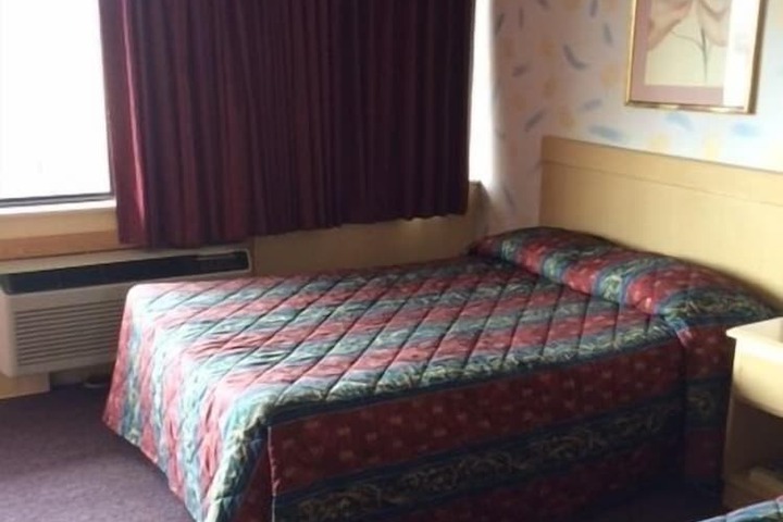 Room 11 of 53