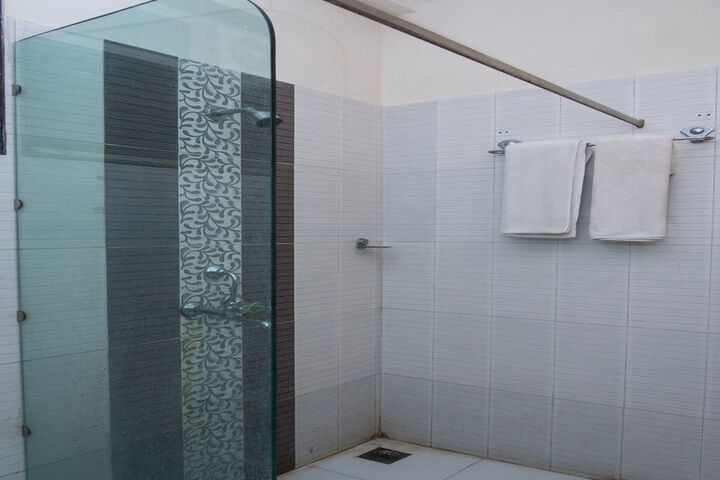 Room 15 of 15