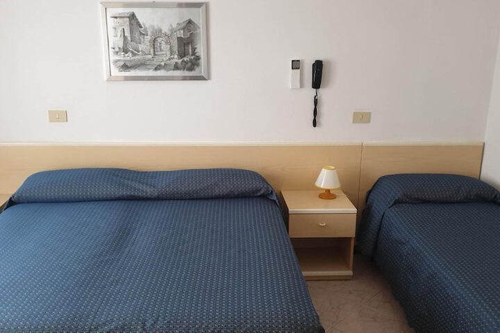 Room 16 of 59