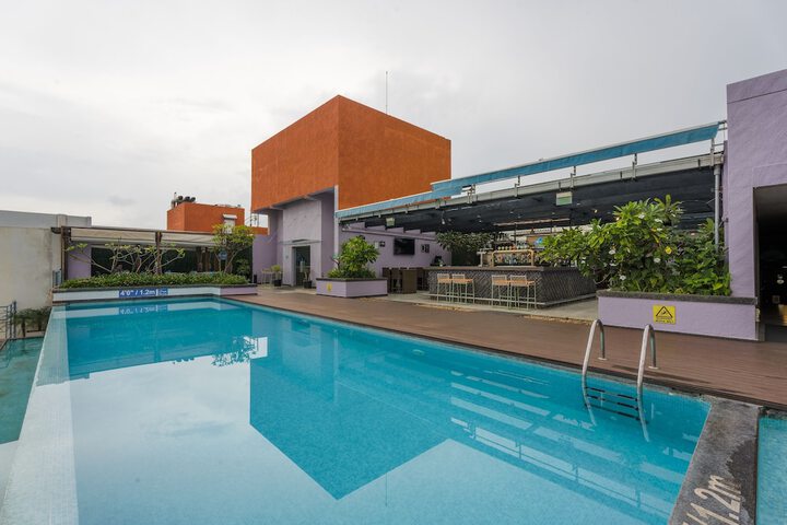 Pool 46 of 77