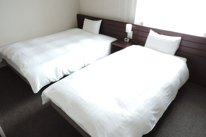 Room 6 of 43