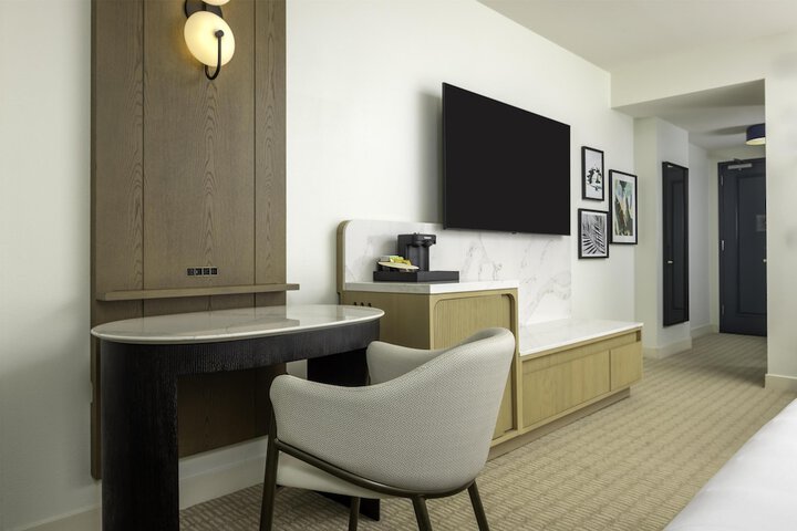 Room 22 of 147