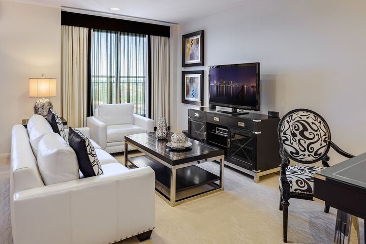 Room 18 of 37