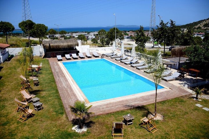 Pool 55 of 68