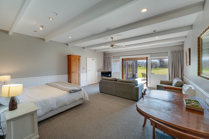 Room 14 of 44