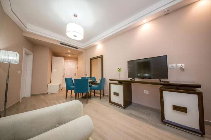 Room 50 of 89