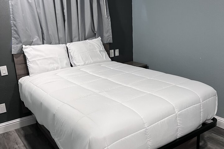 Premier Studio Suite King Bed (11 of 13)