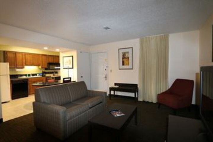 Room 90 of 107