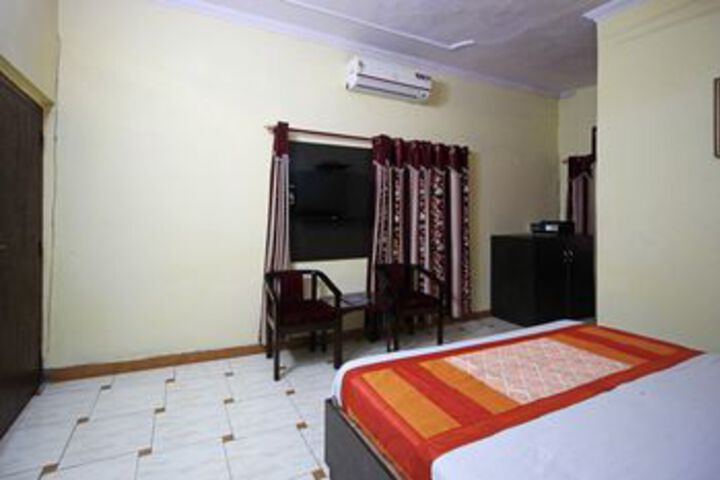 Room 7 of 20