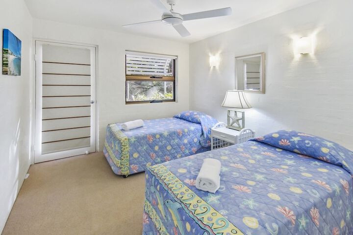 Room 2 of 18