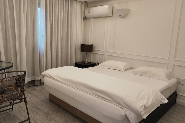 Room 3 of 13