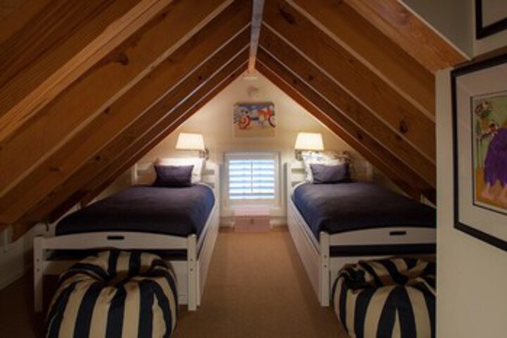 Room 21 of 27