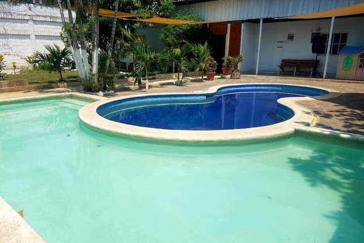 Pool 20 of 53