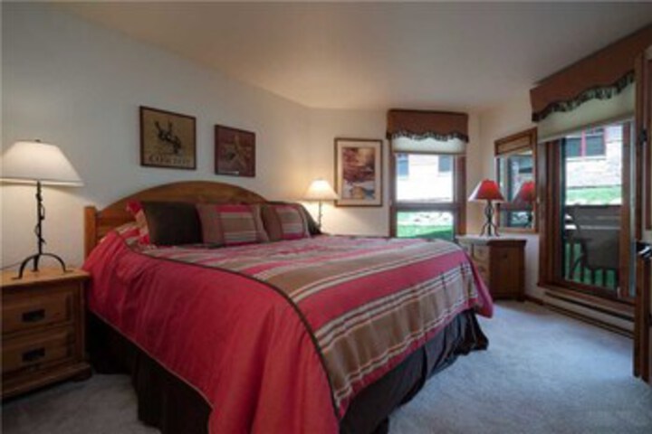 Room 8 of 23