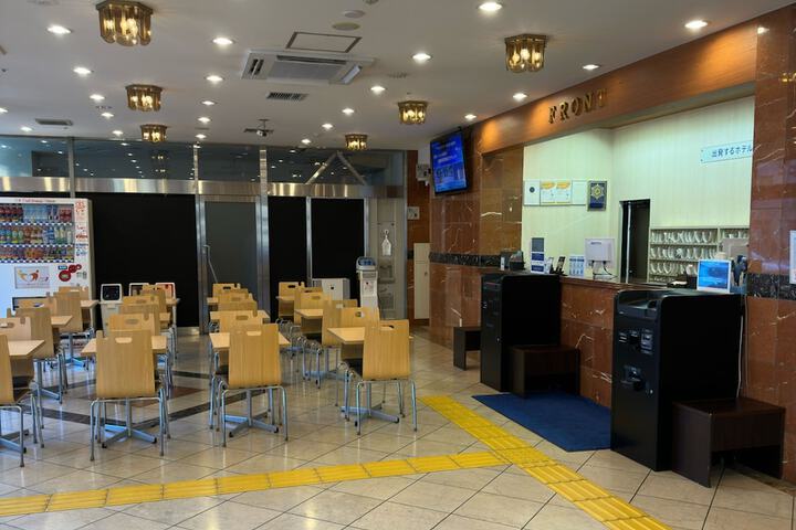 Hotel Lobby