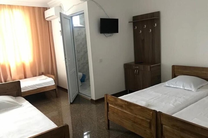 Room 13 of 41