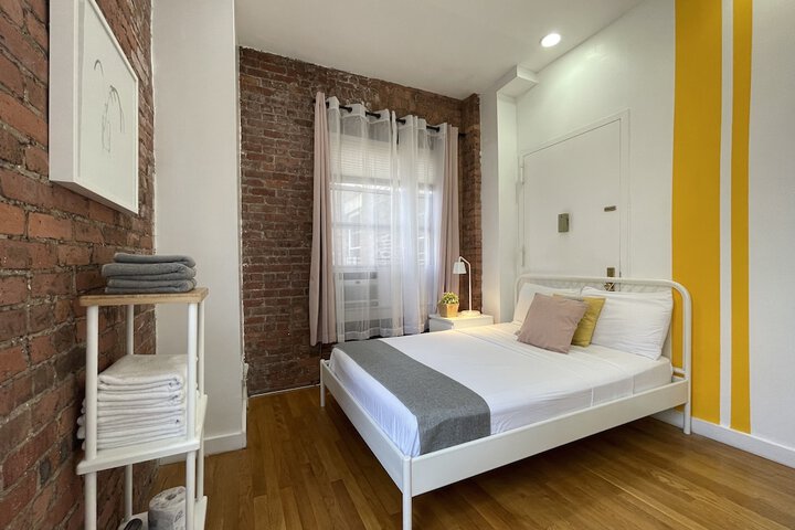 Room 10 of 236