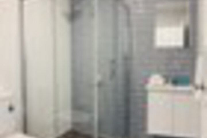 Room 44 of 132