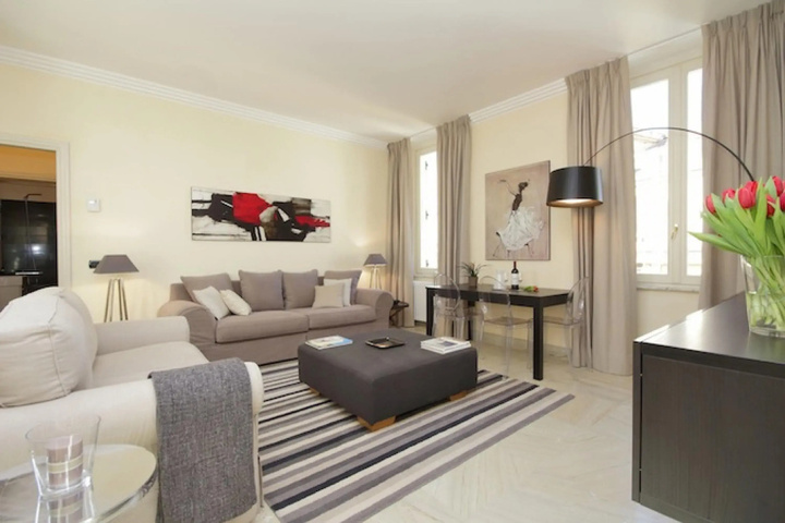 Room 2 of 4