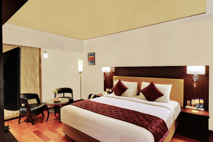 Room 7 of 42