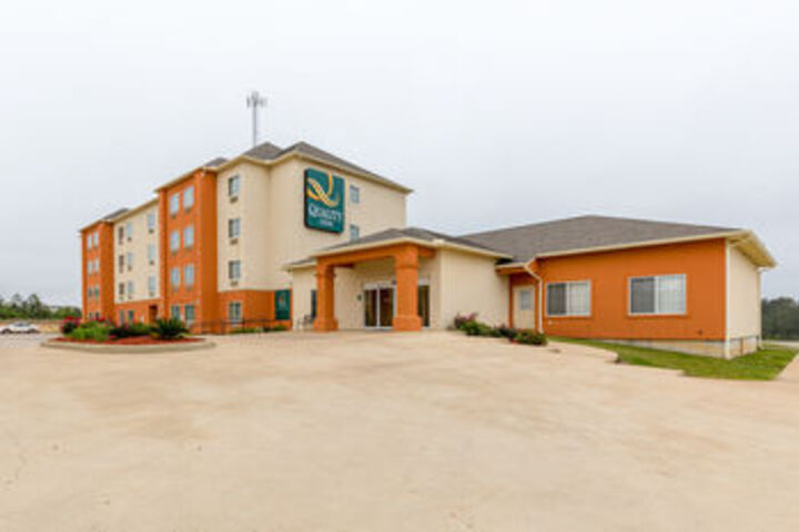 Hotel 6 of 34