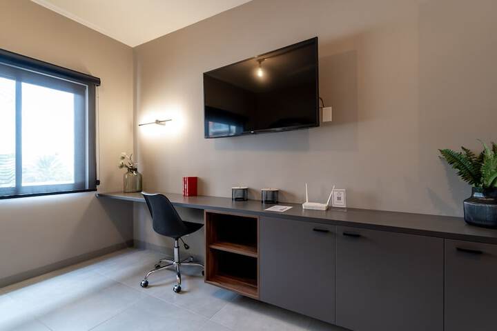 Room 53 of 94