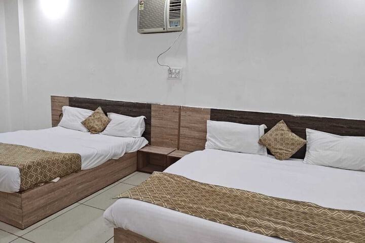 Room 2 of 6