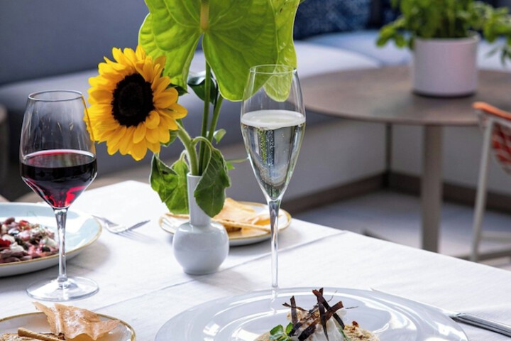 Dining 115 of 158