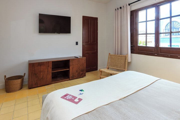 Room 19 of 43