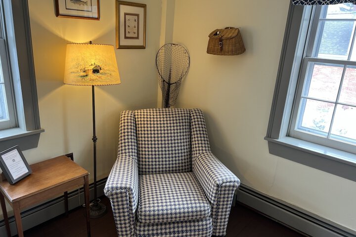 Room 46 of 70