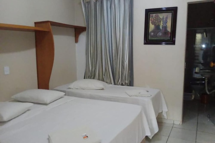 Room 14 of 34