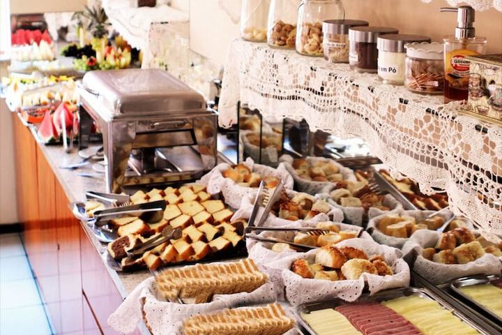 Breakfast/Coffee Service 29 of 37