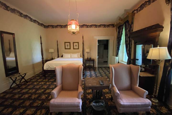 Room 46 of 75
