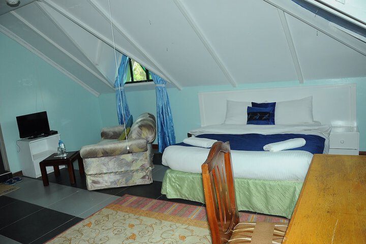 Room 7 of 115
