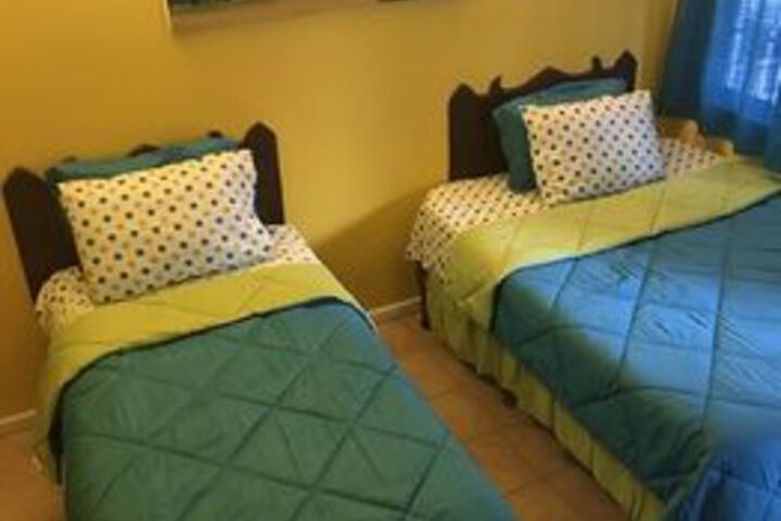 Room 14 of 18