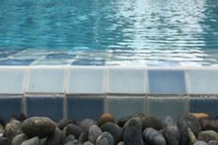 Pool 19 of 30