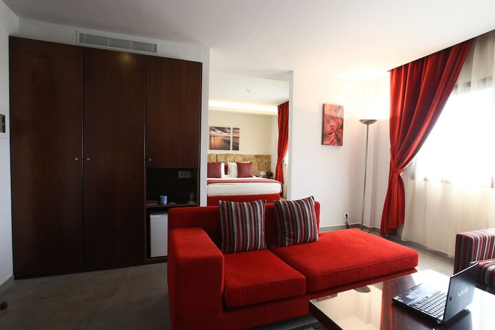Room 46 of 88