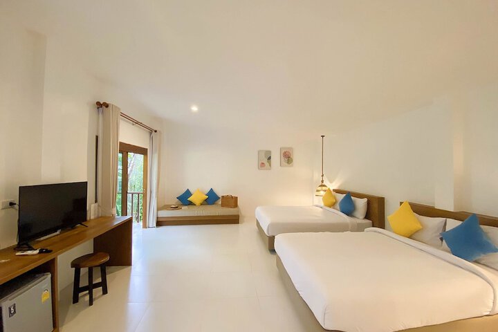 Room 2 of 18