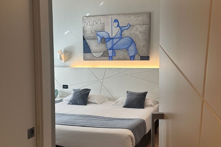 Room 65 of 122