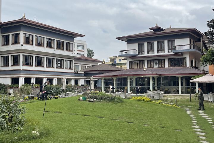 Hotel Exterior 186 of 191