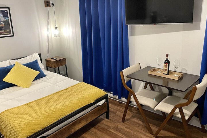 Standard Room, King or Two Doubles (9 of 22)