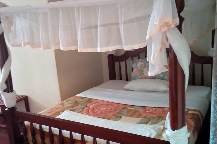 Room 9 of 55