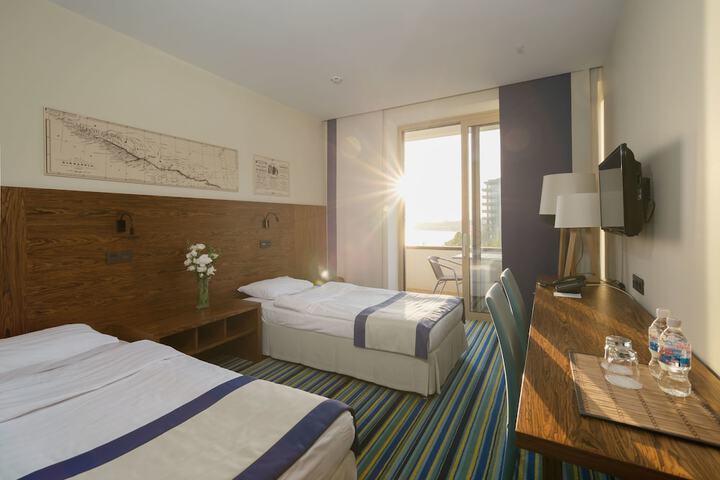 Room 20 of 75