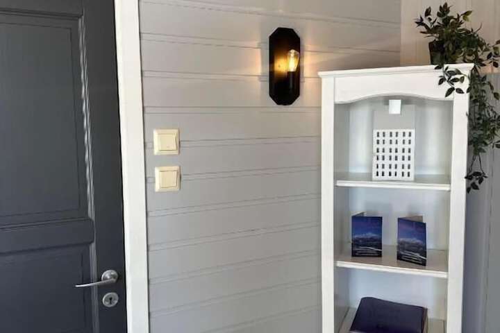 Room 31 of 102