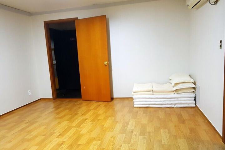 Room 14 of 39