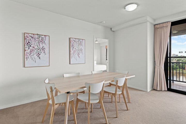 Dining Photos