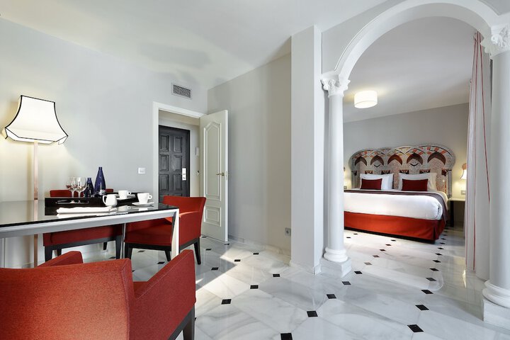Room 14 of 70