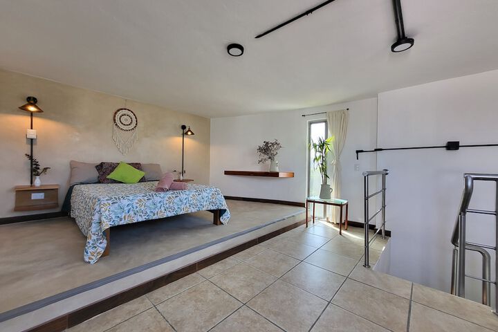 Room 10 of 79