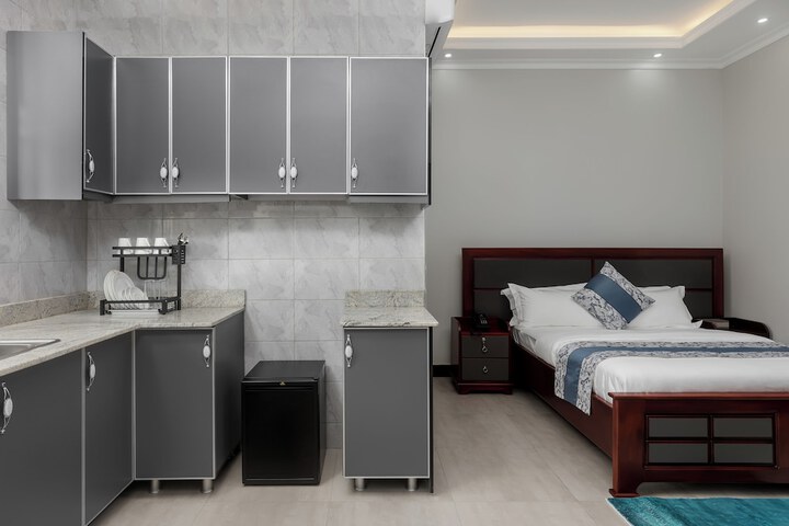 Room 3 of 9